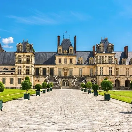 Le Bon'Aparte - Hypercentre De Fontainebleau Exterior photo